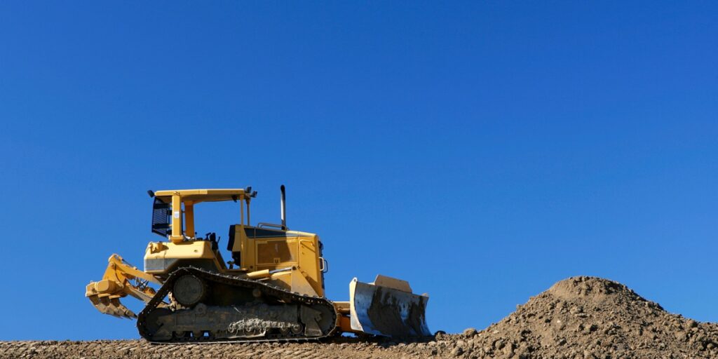 High Track Dozer vs Low Track